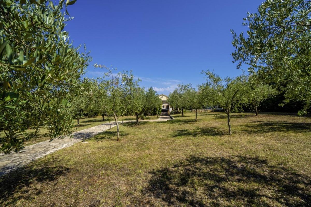 Villa Istria Moderna In Muntic Pula