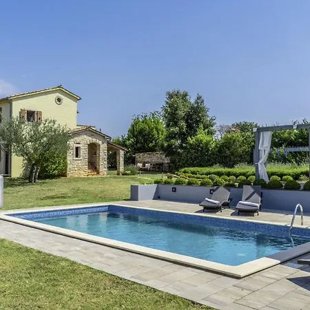 Istria Moderna In Muntic Pula Exterior photo