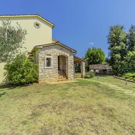 Istria Moderna In Muntic Pula Exterior photo