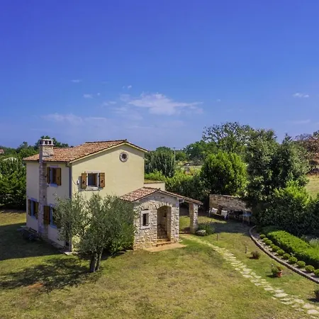 Istria Moderna In Muntic Pula Exterior photo