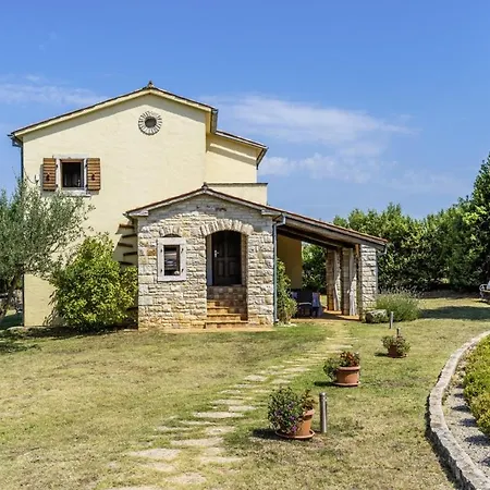 Istria Moderna In Muntic Pula Exterior photo
