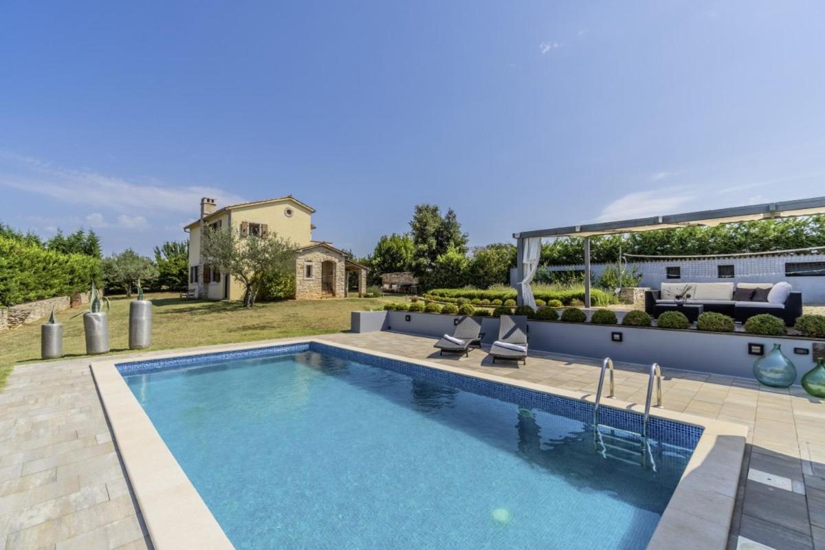 Villa Istria Moderna In Muntic Póla
